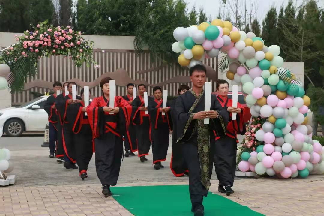 新民龙生墓园风水格局
